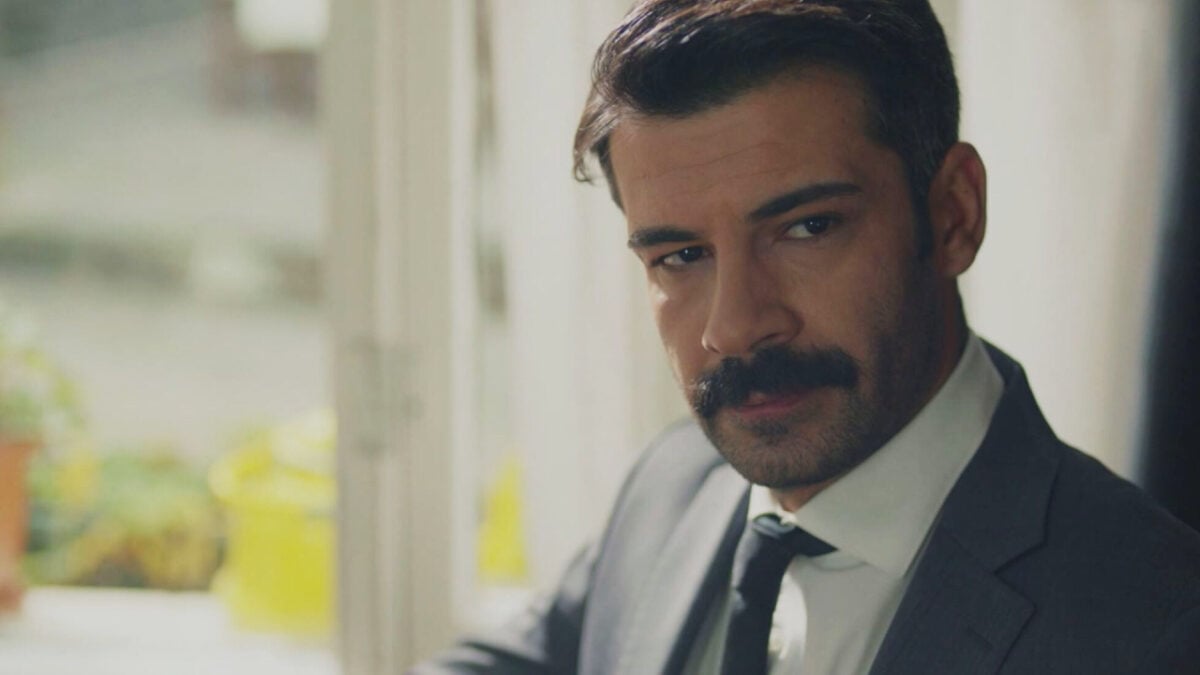 Endless Love Anticipazioni 30 ottobre 2024: Tarik e Banu si scontrano! Scopri gli sviluppi e le emozioni esplosive di questo attesissimo episodio!