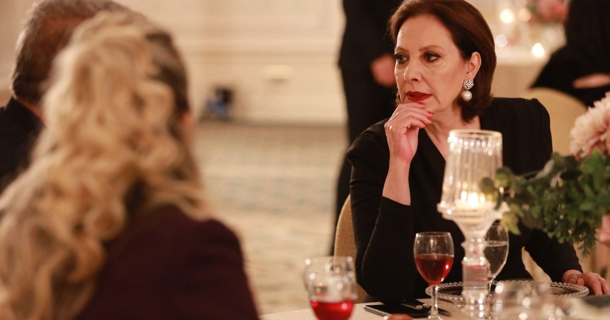 La rosa della vendetta: grande novità dal 6 ottobre! Scopri la nuova durata della soap, un’esplosione di colpi di scena ti aspetta! 🌹🔥