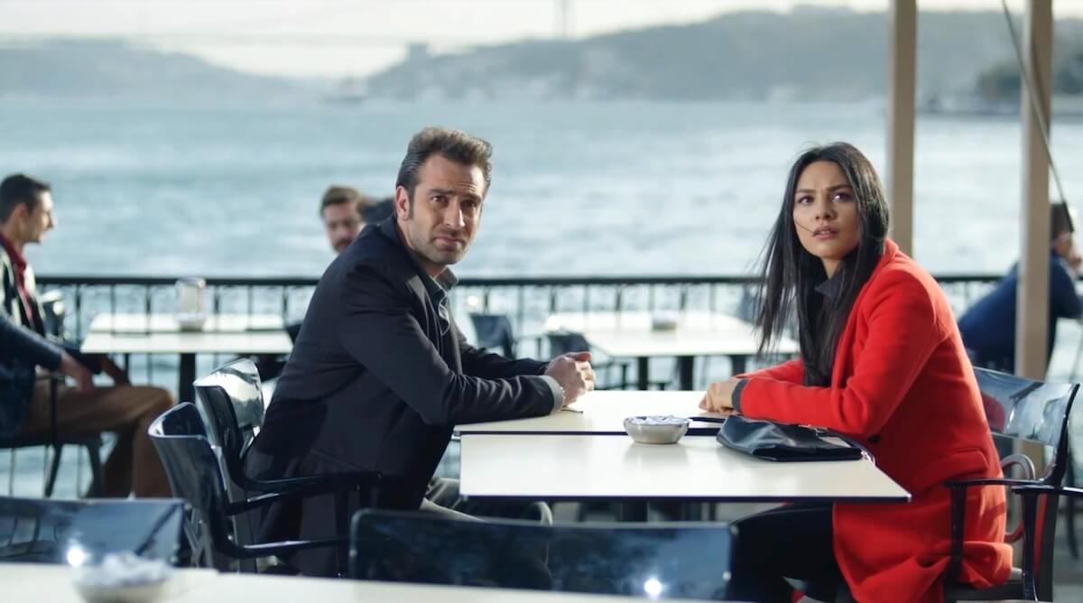 Endless Love, anteprime dal 9 al 15 novembre: Nihan mette in discussione Zeynep, creando tensioni nelle relazioni tra i personaggi.