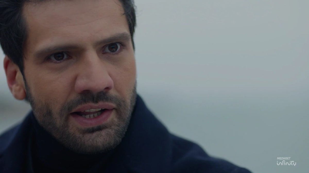 Endless Love anticipazioni 2 novembre: Emir apprende che Zeynep è in attesa di un bambino, rivelazione che cambierà le loro vite.