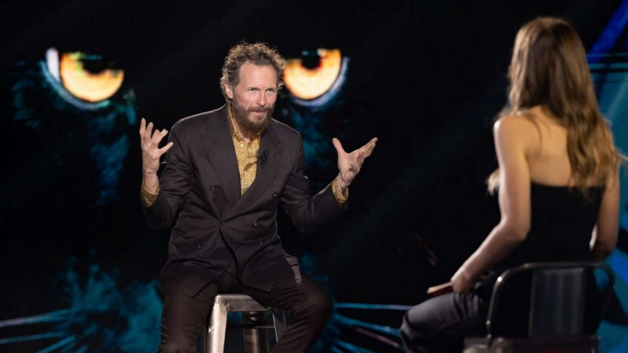 Jovanotti a Belve racconta di essere stato un fallimento con le donne, definendosi una specie di eunuco.