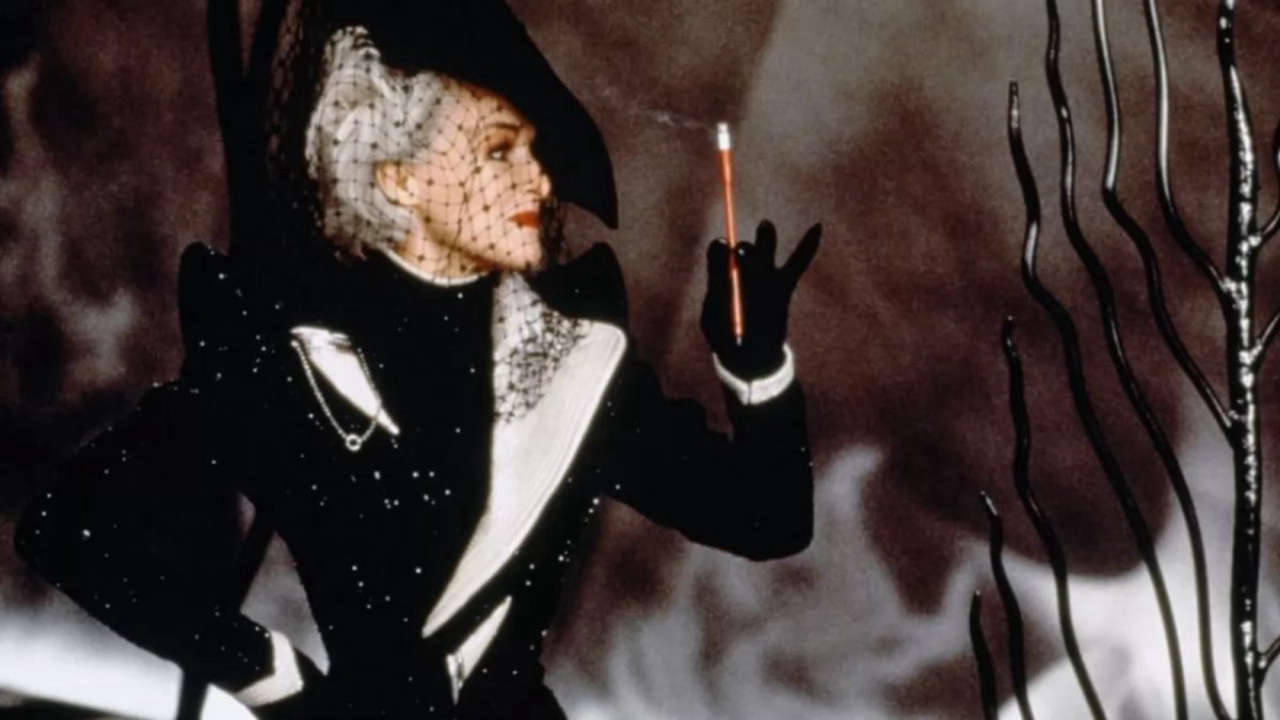 La carica dei 101: Disney vincolata da contratto a lasciare a Glenn Close tutti i costumi di Crudelia DeMon.