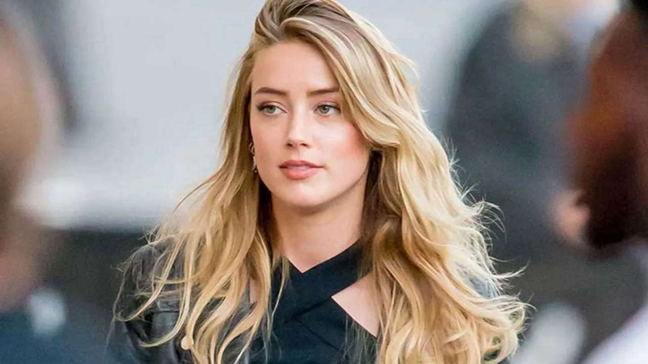 Blake Lively riceve il supporto di Amber Heard che critica l’uso scorretto dei social media.