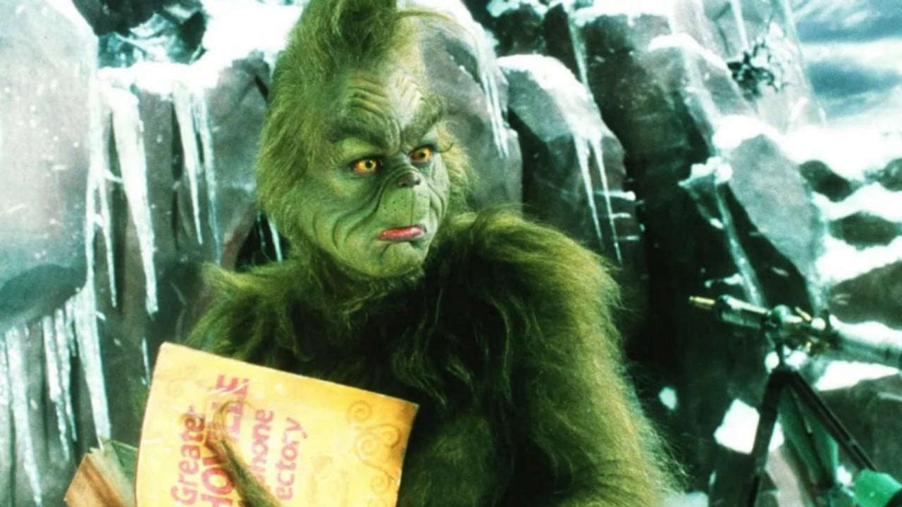 Il Grinch: Jim Carrey ha dovuto affrontare un addestramento da CIA per tollerare il disagio del costume.