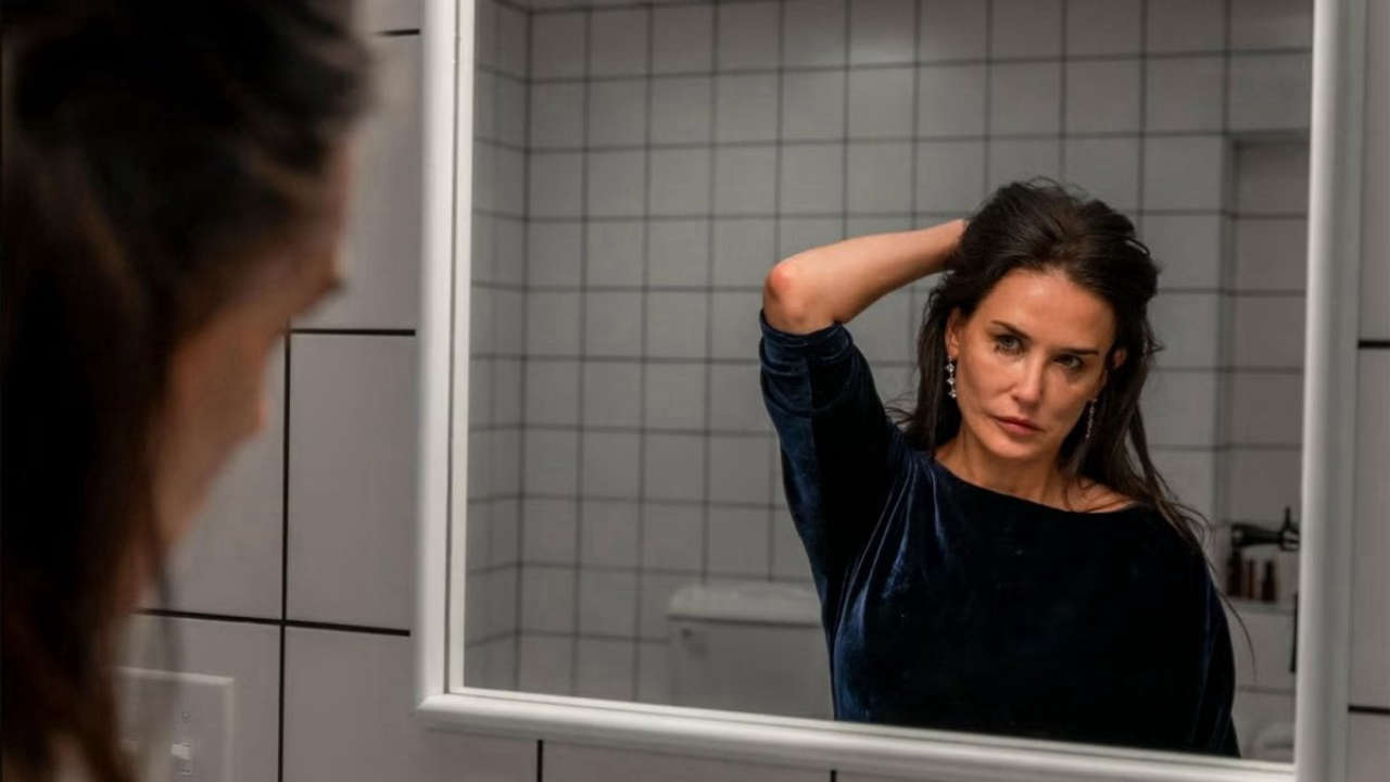 Demi Moore conquista il suo primo Golden Globe dopo le critiche ricevute sul suo talento da attrice da popcorn.