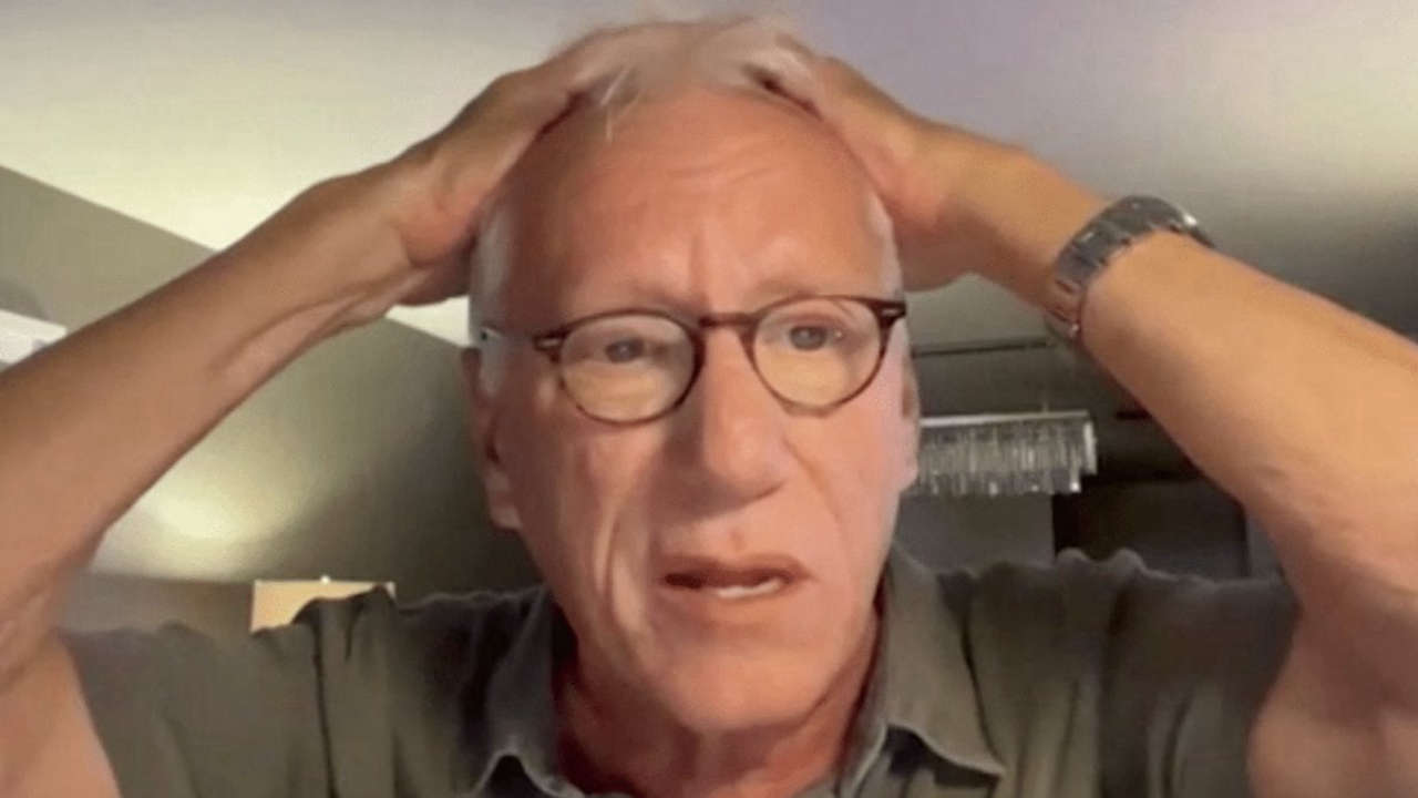 James Woods in lacrime dopo che la sua casa è scampata alle fiamme: un miracolo