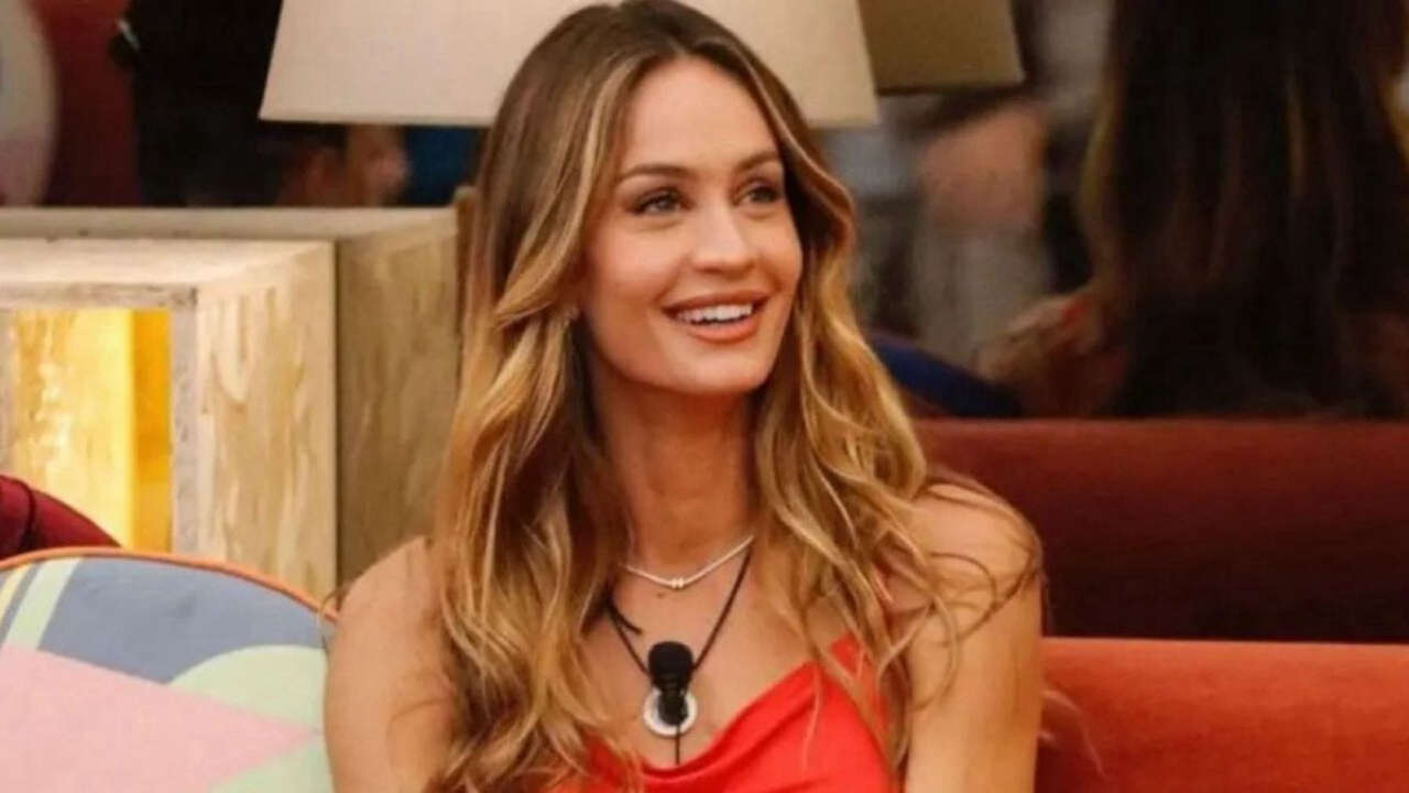 Grande Fratello: ingresso di Helena e del guru della moda nella Casa, sondaggi, televoto e nomination del 16 gennaio