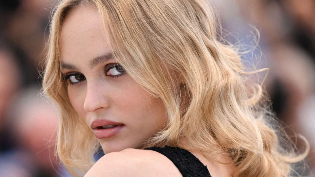 Lily-Rose Depp, star di Nosferatu, rivela di essere stata traumatizzata da uno dei film del padre Johnny Depp