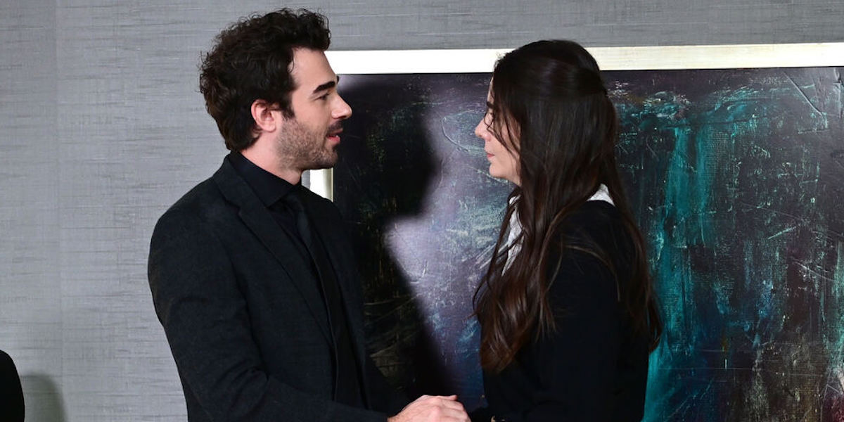 Soap: Anticipazioni 12 febbraio rivelano che Tarik svela un segreto sorprendente su Oylum, portando a sviluppi inaspettati nella trama.