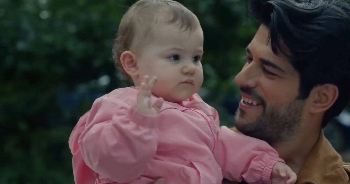 Endless Love, il finale svela come l’amore duraturo di Kemal salvaguardi Nihan e Deniz, un legame che supera ogni ostacolo e sfida.