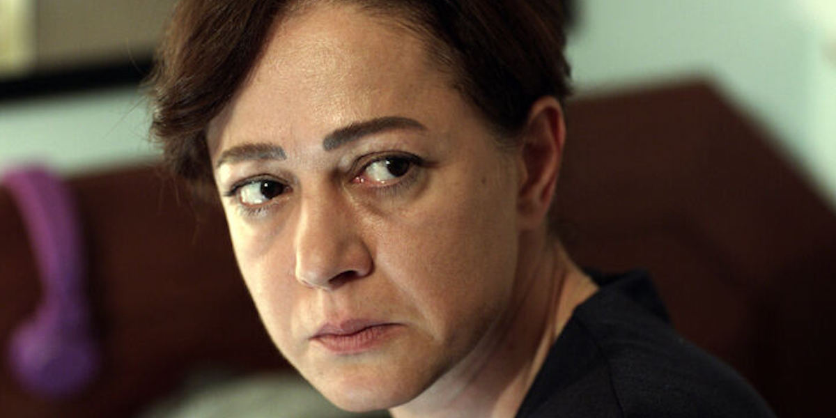 La forza di una donna, trama 9 giugno: Hatice è preoccupata che i progetti di Sirin nascondano una verità inquietante.