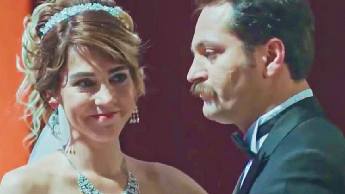 La forza di una donna, episodi turchi: Ceyda si sposa con Peyami, un momento che segna un nuovo inizio nella sua vita.