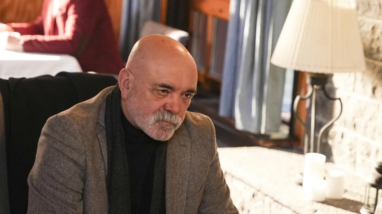 Tradimento torna stasera su Canale 5: trame episodi inediti 5 settembre
