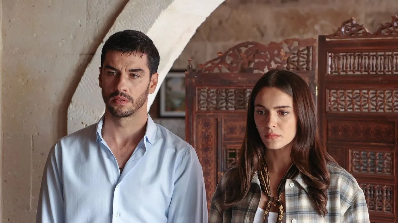 La notte nel cuore replica puntate 28 ottobre 2025 Video Mediaset