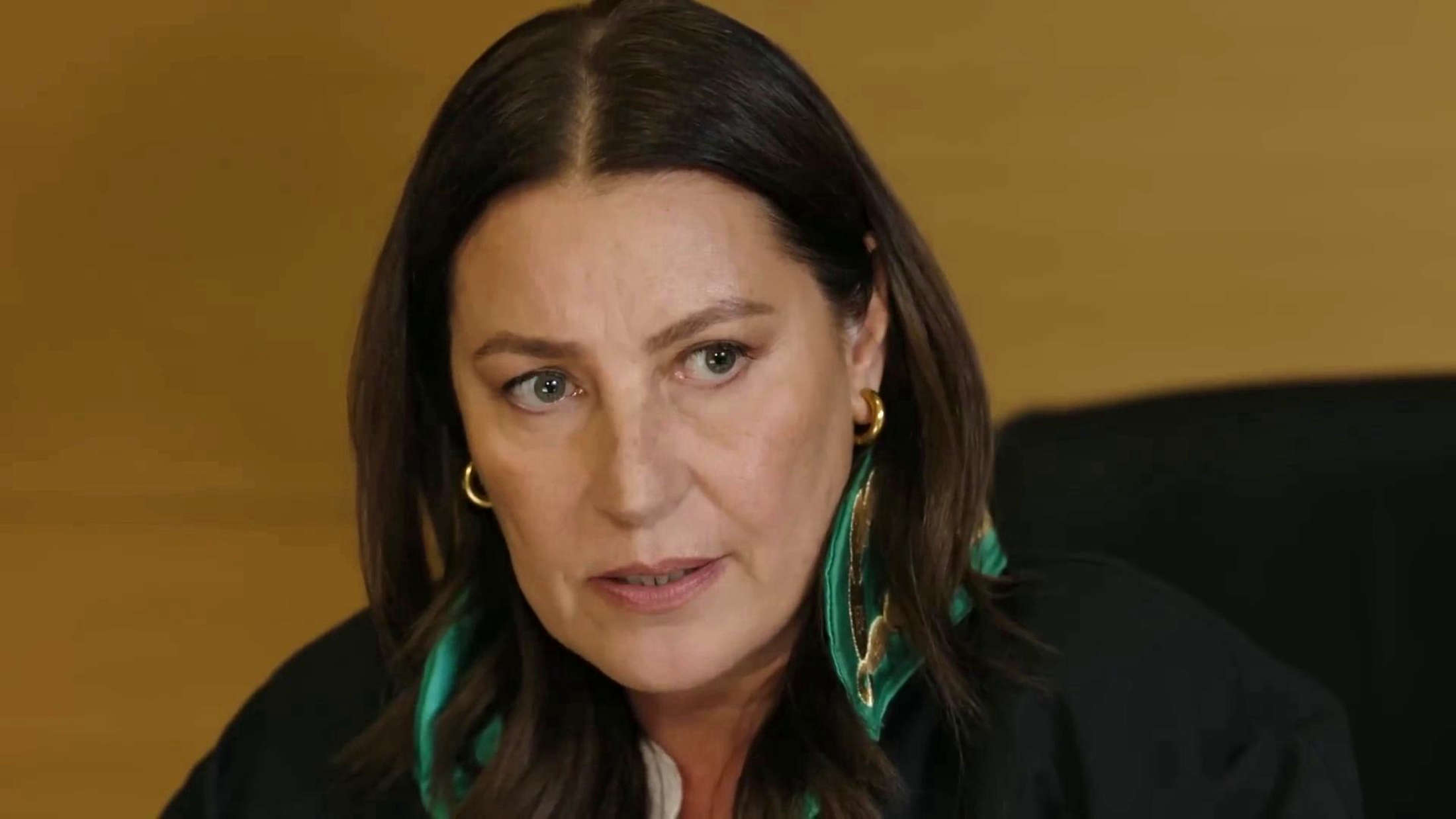 Tradimento: anteprima delle trame delle puntate serali del 21 novembre su Canale 5